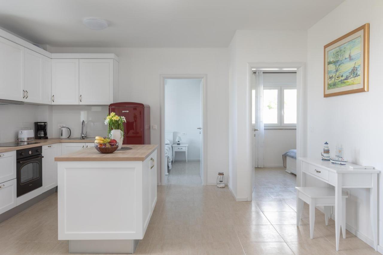 Apartment Oseka Makarska Esterno foto