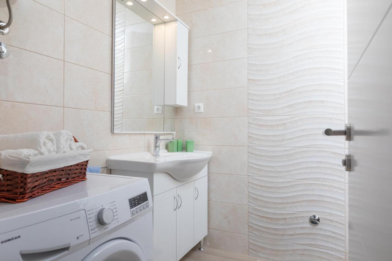 Apartment Oseka Makarska Esterno foto