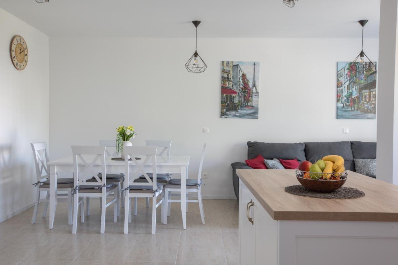 Apartment Oseka Makarska Esterno foto